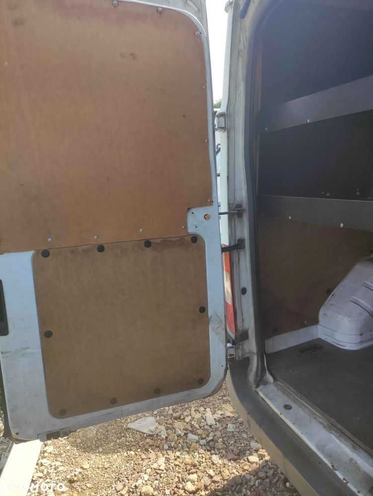 Ford Transit - 8