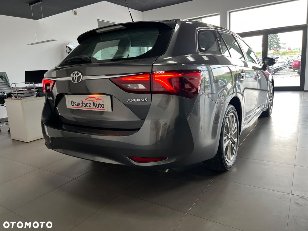 Toyota Avensis - 5
