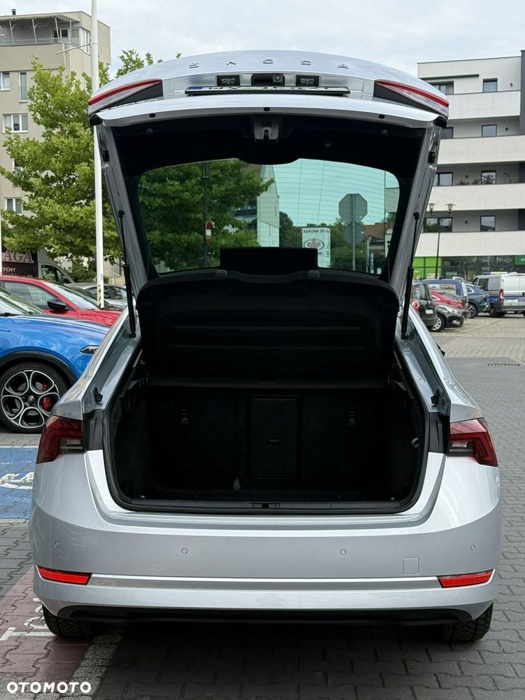 Skoda Octavia 2.0 TDI Ambition DSG - 37