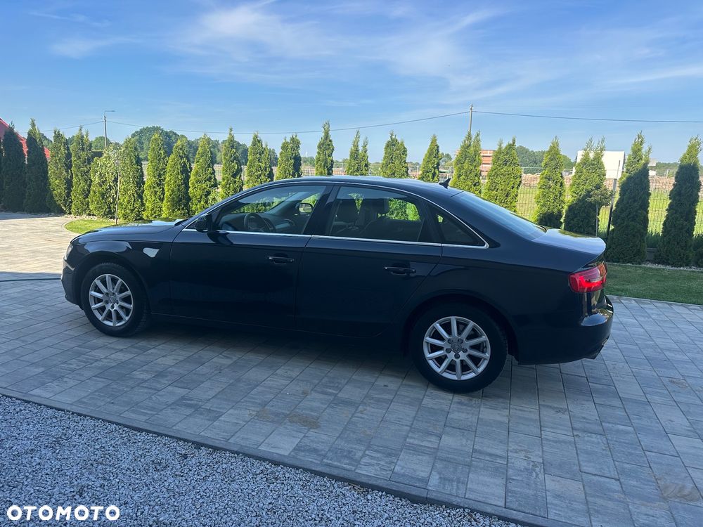 Audi A4 Limousine - 30