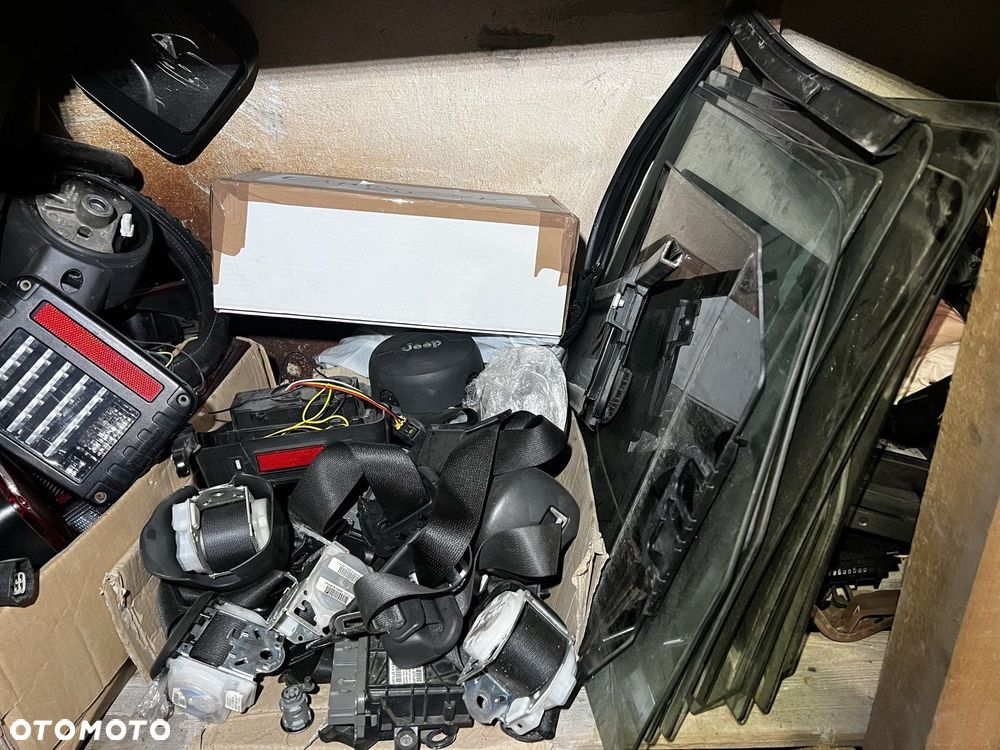 Jeep Wrangler JK pasy bezpieczenstwa tył - 2