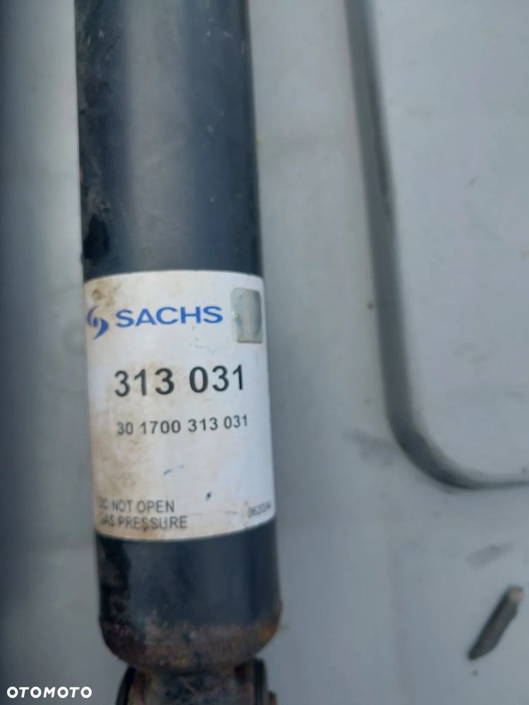 Amortyzatory  vw t5 t6 tył sachs - 3