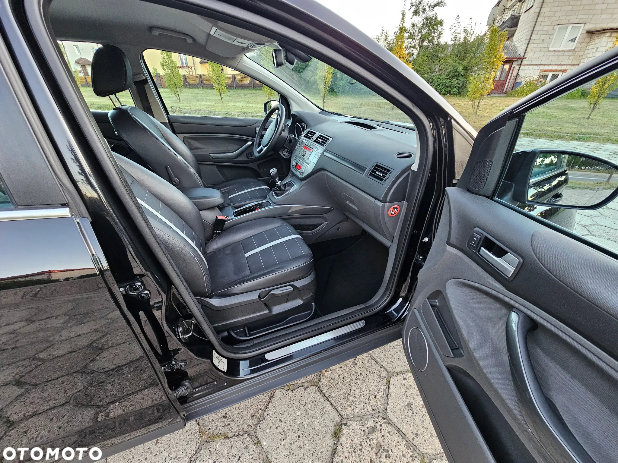 Ford Kuga 2.0 TDCi 2x4 Trend - 14