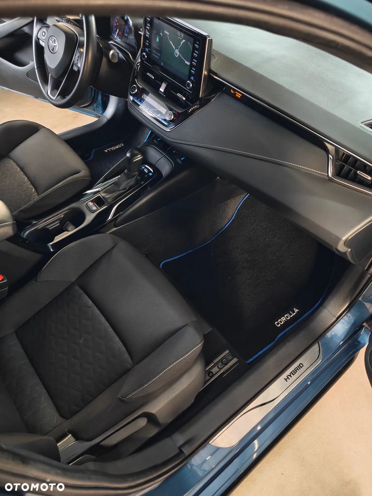 Toyota Corolla - 19