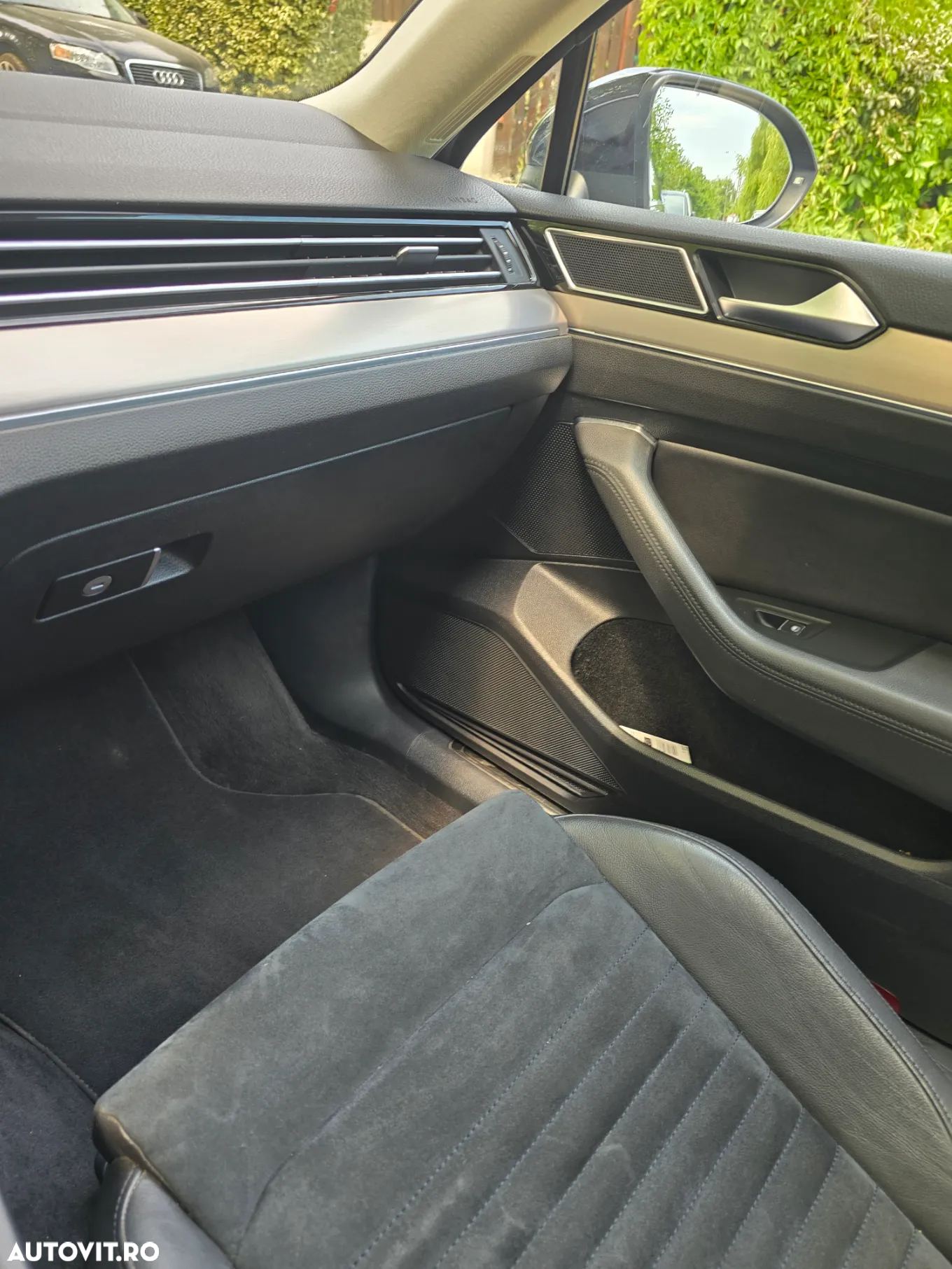 Volkswagen Passat - 33