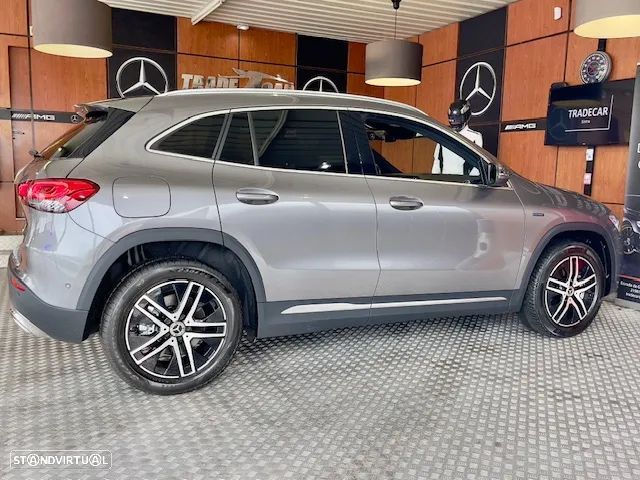 Mercedes-Benz GLA 250 e Progressive - 11