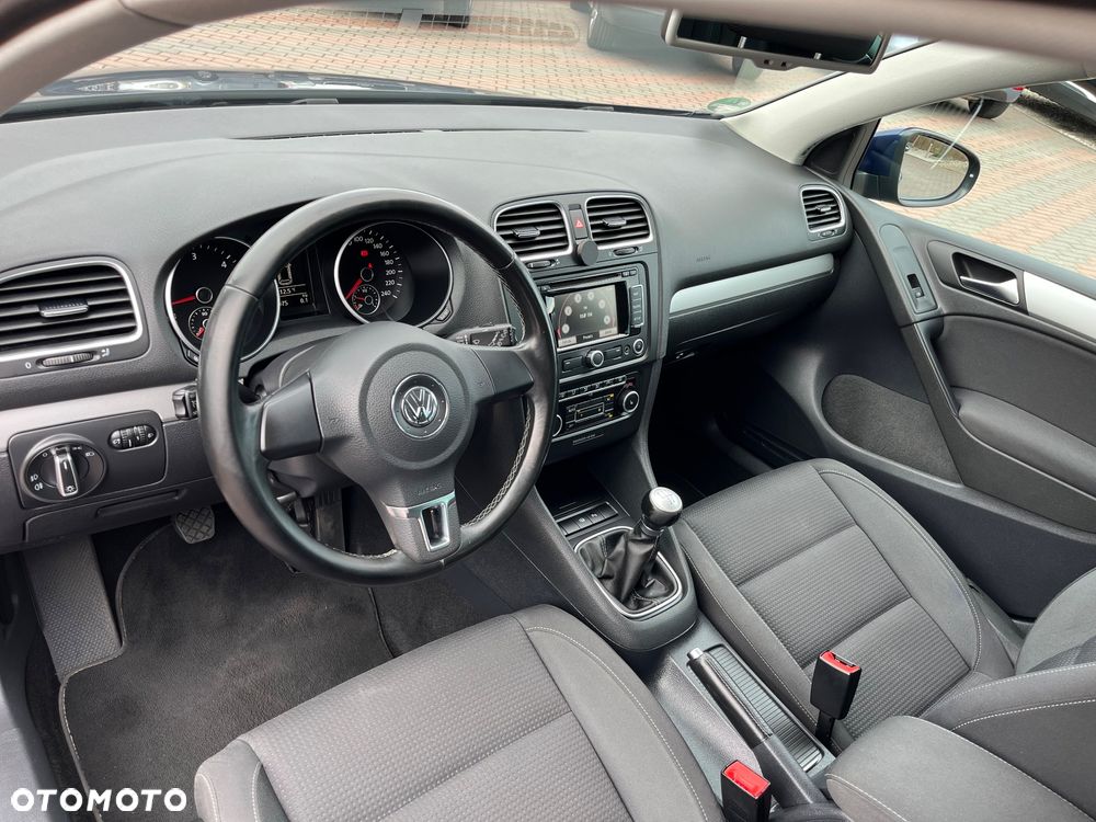Volkswagen Golf 1.6 TDI DPF BlueMotion Technology Team - 24