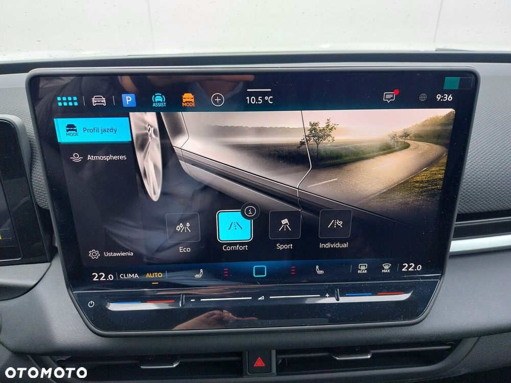 Volkswagen T-Roc - 14