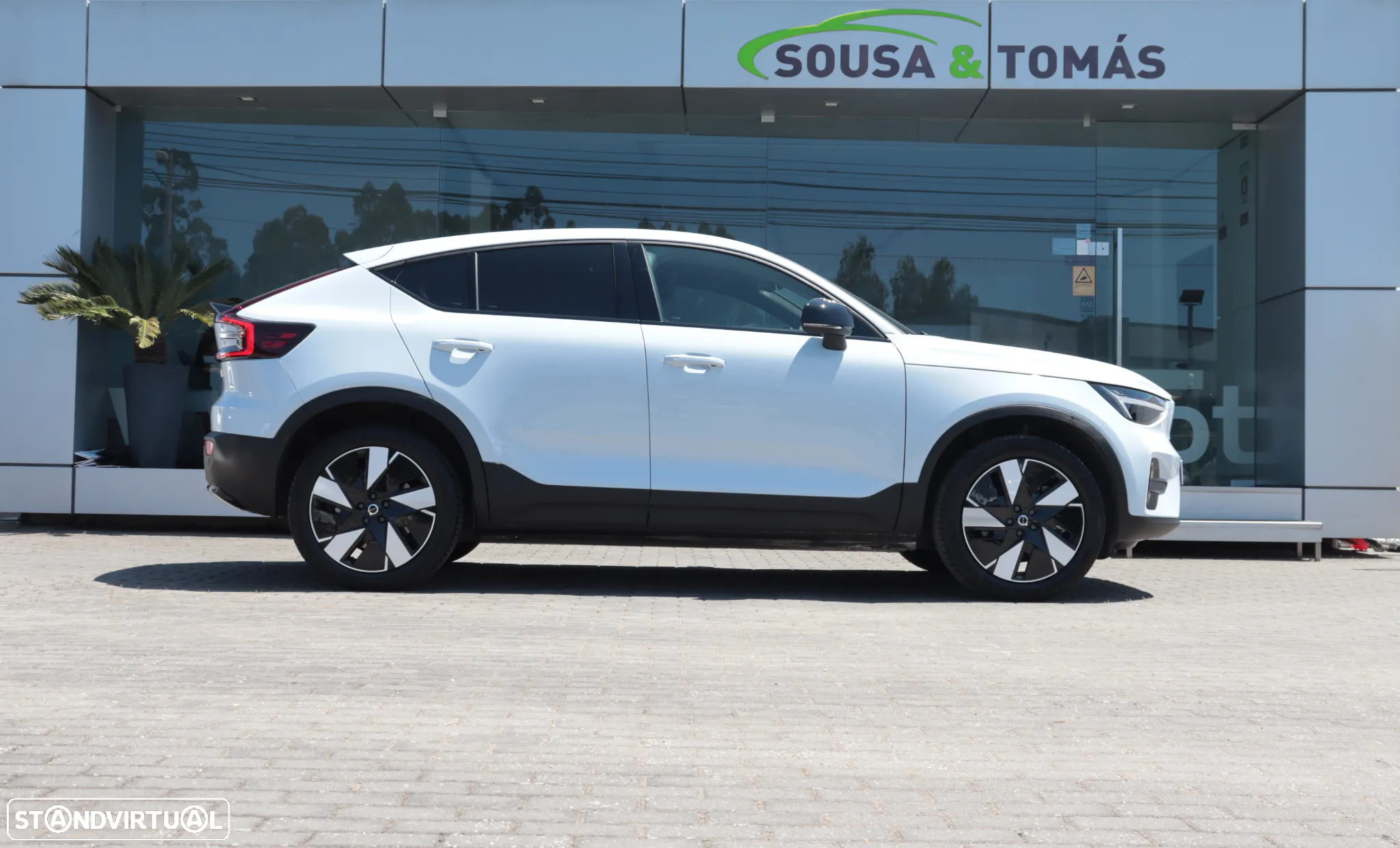 Volvo C40 Recharge Core - 5