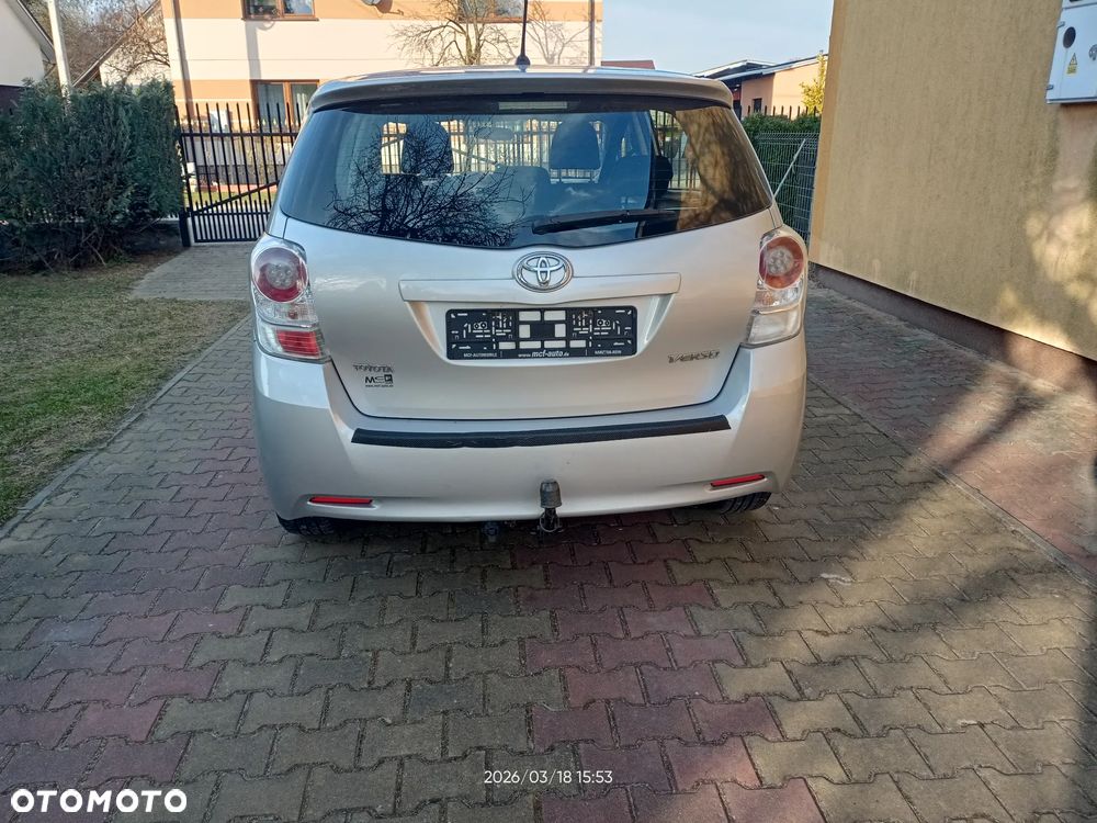 Toyota Verso 1.6 Edition - 10