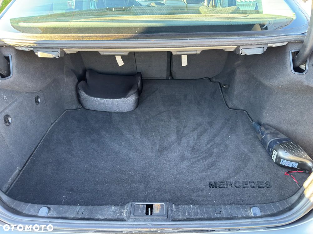 Mercedes-Benz Klasa E - 17