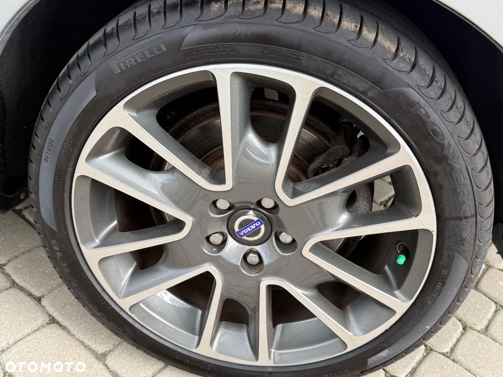 Volvo V60 D4 Momentum - 15