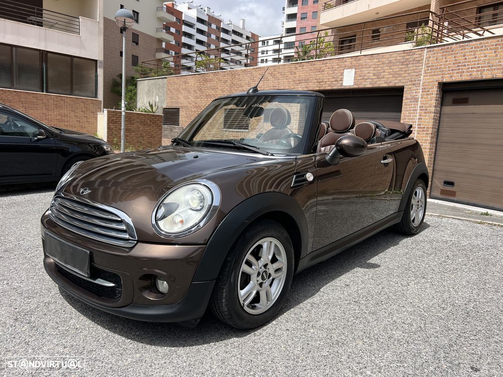 MINI Cabrio Cooper D Highgate - 23