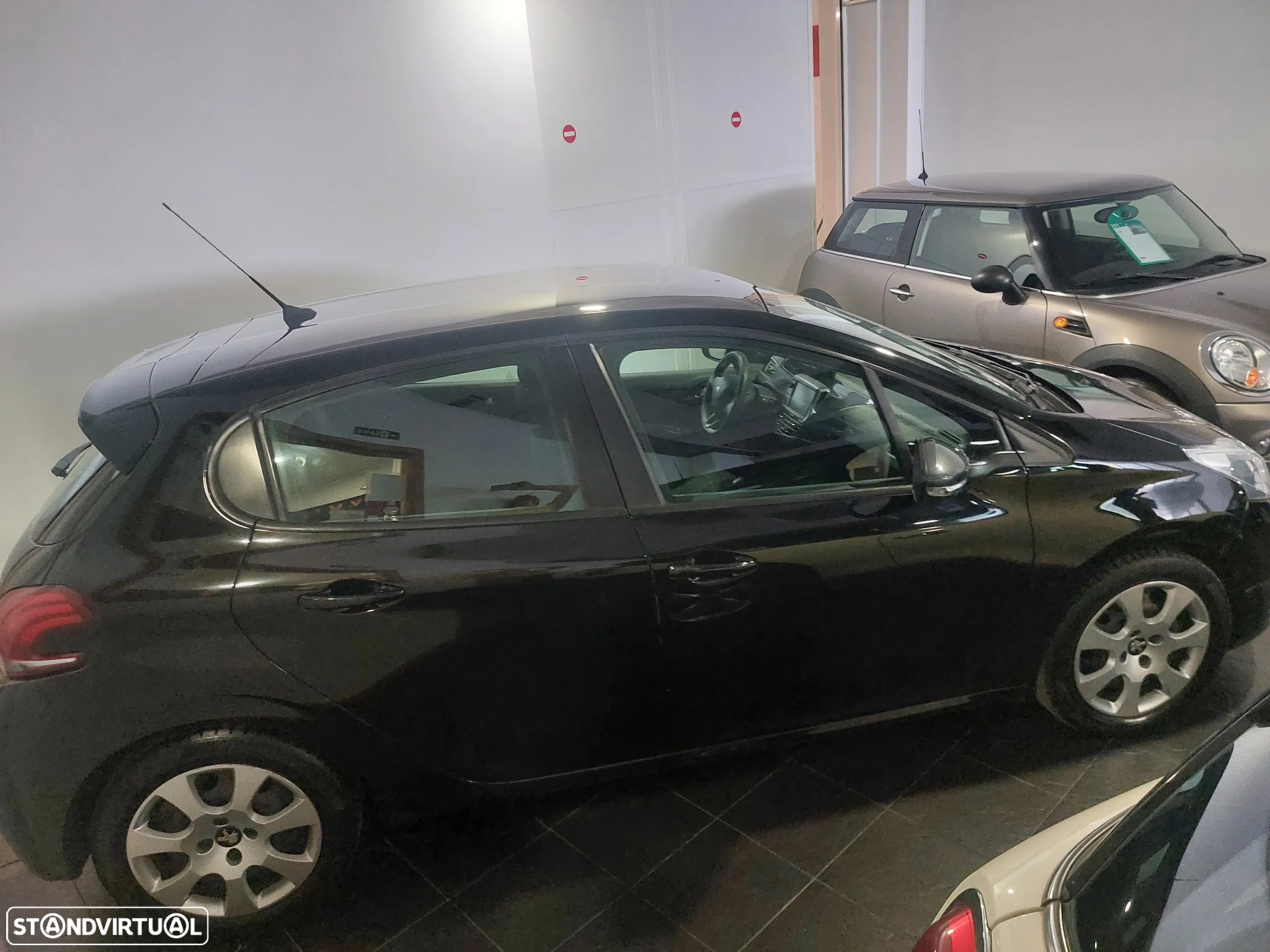 Peugeot 208 Blue-HDi 100 Stop&Start Style - 5