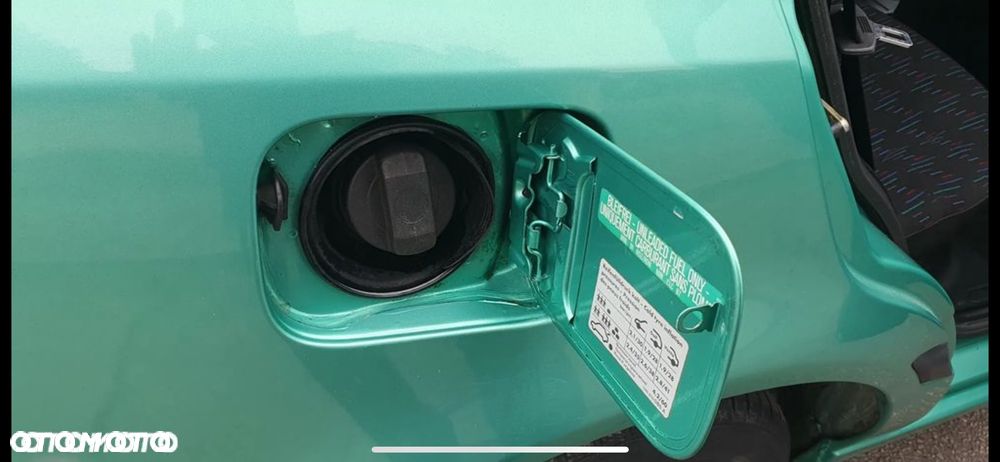 Volkswagen Golf - 8