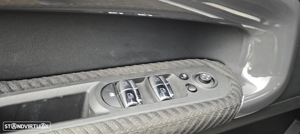 MINI Countryman Cooper SE ALL4 Auto - 24