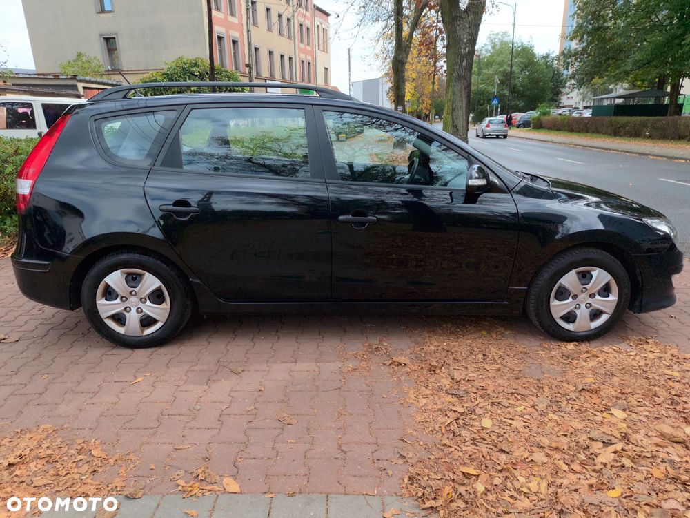 Hyundai i30 i30cw 1.4 UEFA EURO 2012 Edition - 32