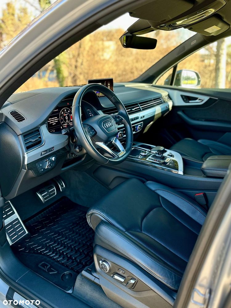Audi SQ7 - 15