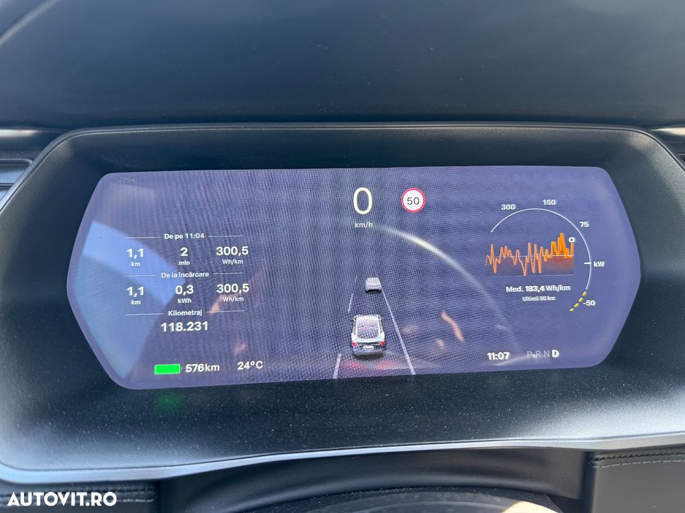 Tesla Model S - 12