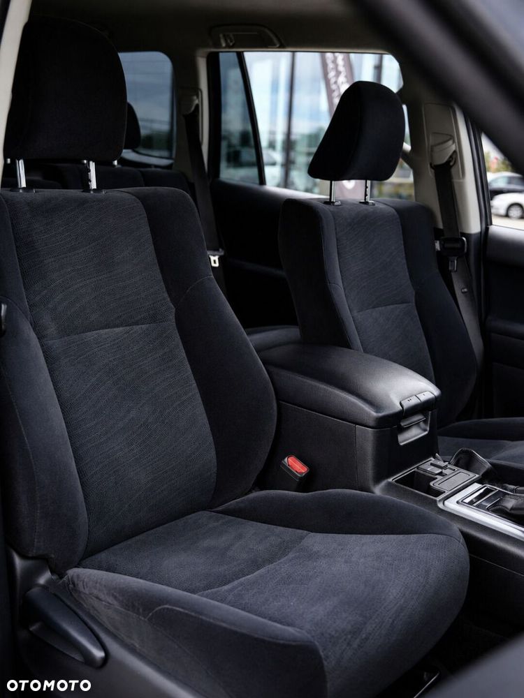 Toyota Land Cruiser LC 2.8 D-4D Prado - 30