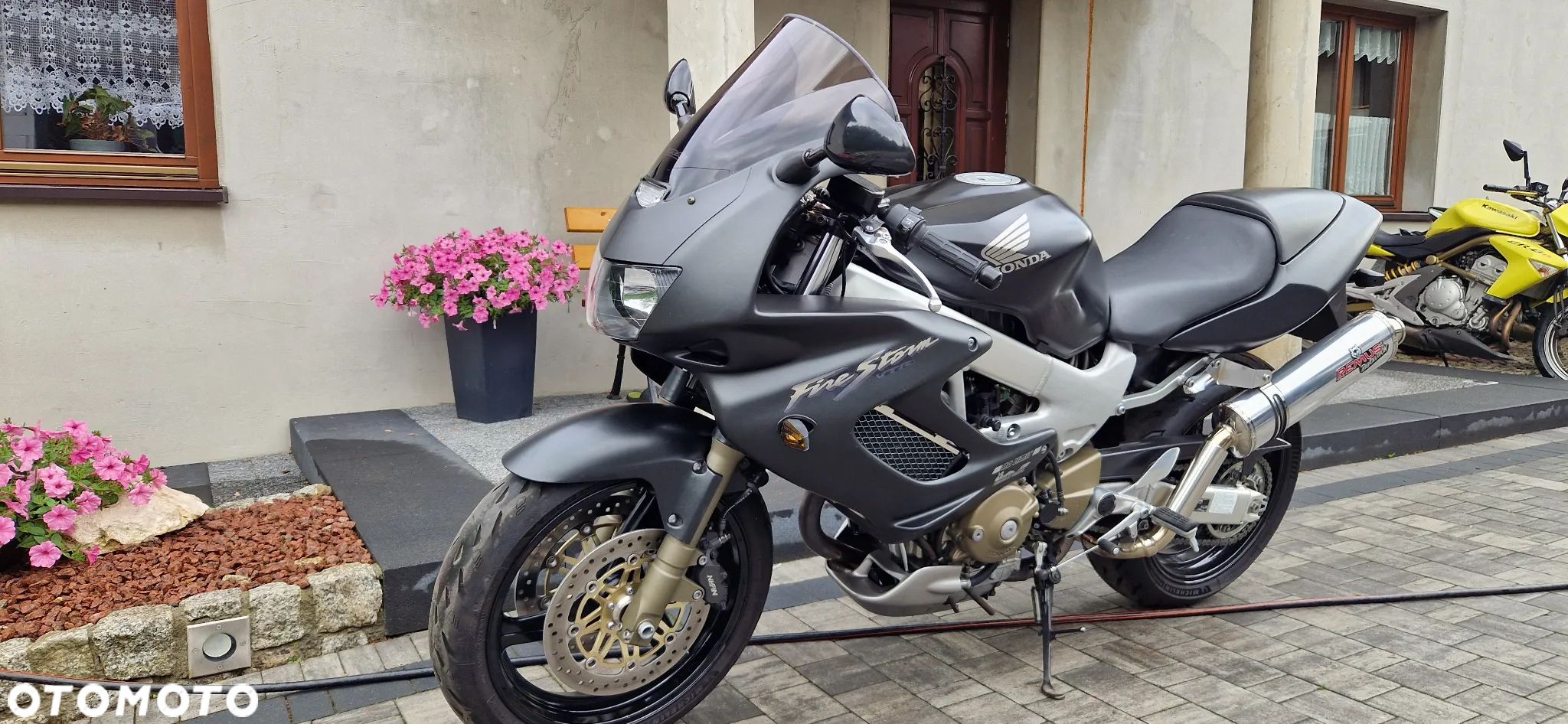 Honda VTR - 1