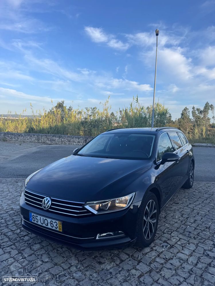 VW Passat Variant 1.6 TDI Confortline DSG - 1