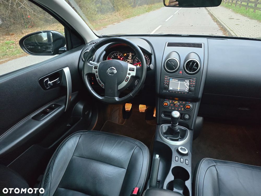 Nissan Qashqai 2.0 4x4 Tekna - 25