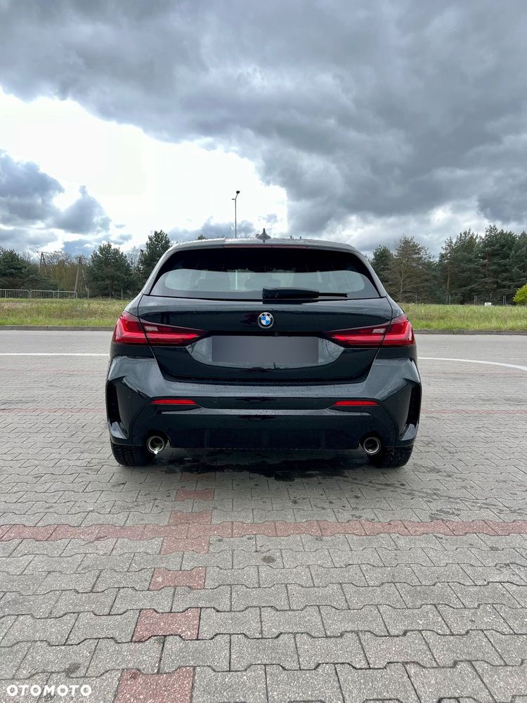 BMW Seria 1 120i M Sport - 4
