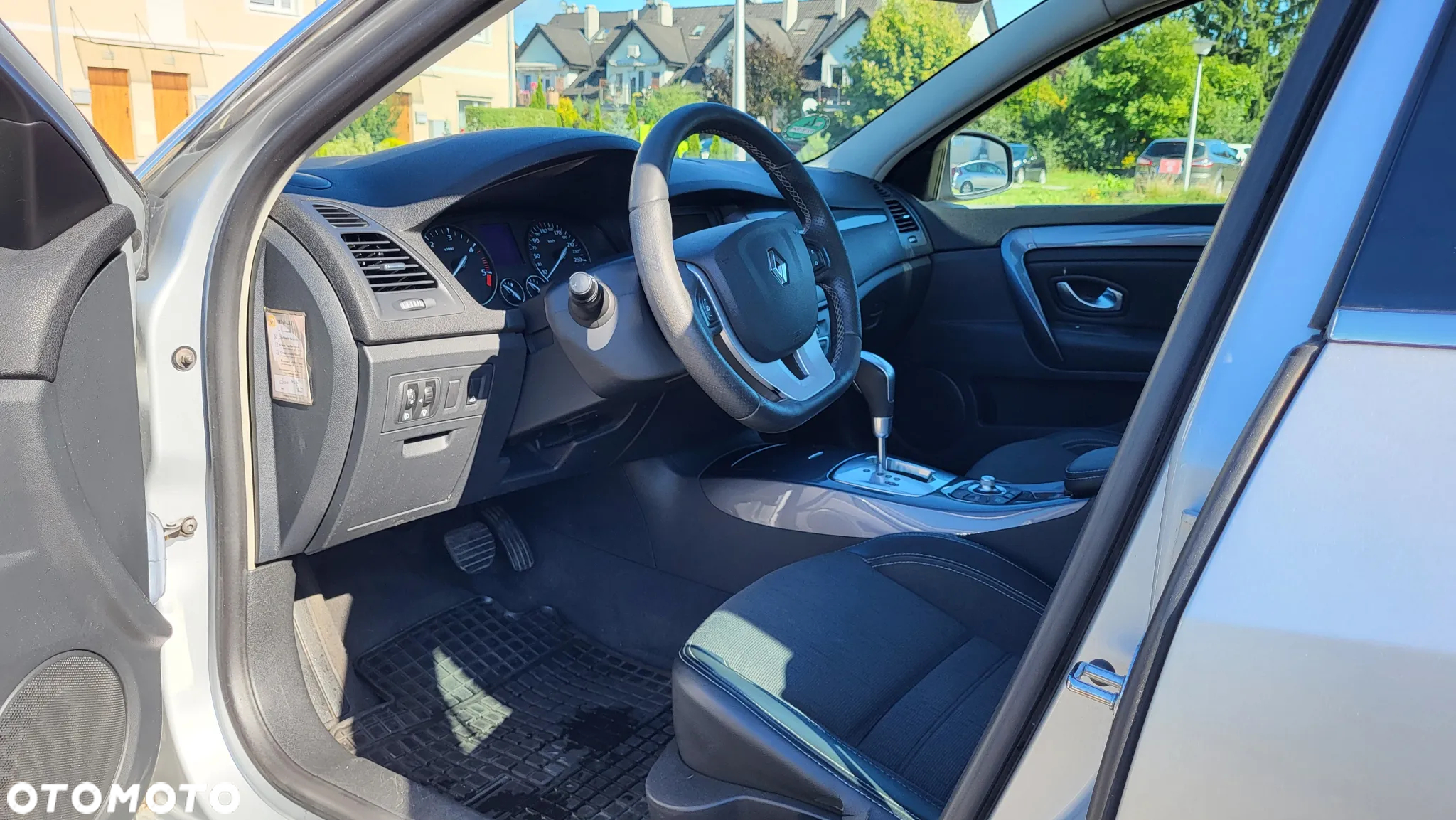 Renault Laguna - 11