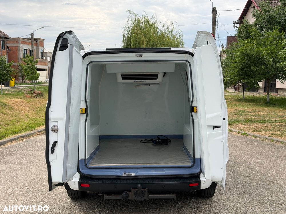 Ford Transit Custom - 13