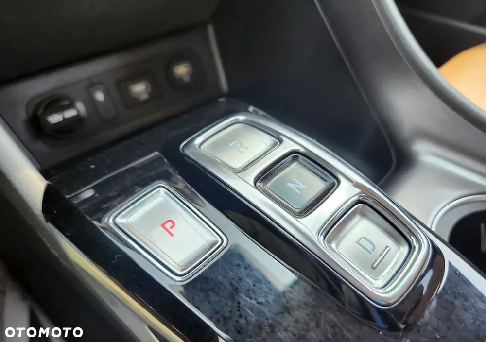Hyundai Sonata - 19