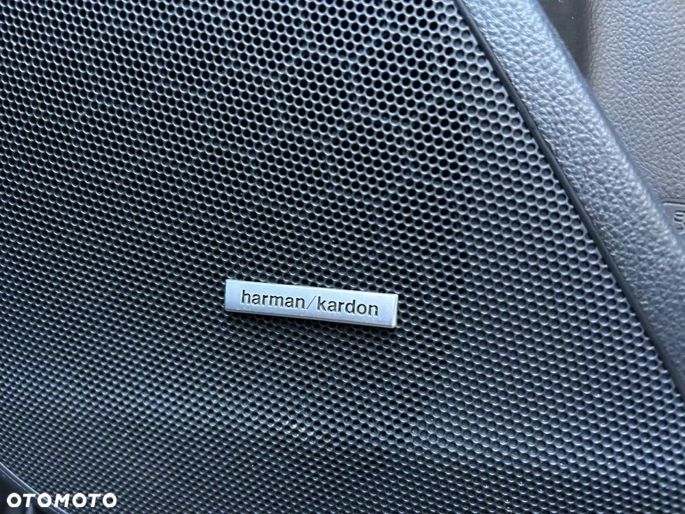 Subaru Forester 2.0 XT Platinum Lineartronic - 13