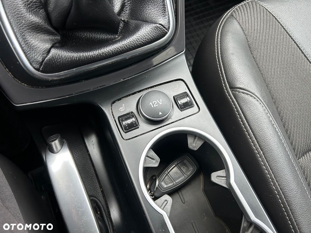 Ford Kuga 1.6 EcoBoost 2x4 Titanium - 18