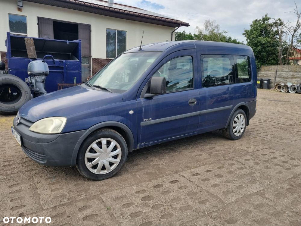 Opel Combo Tour - 3