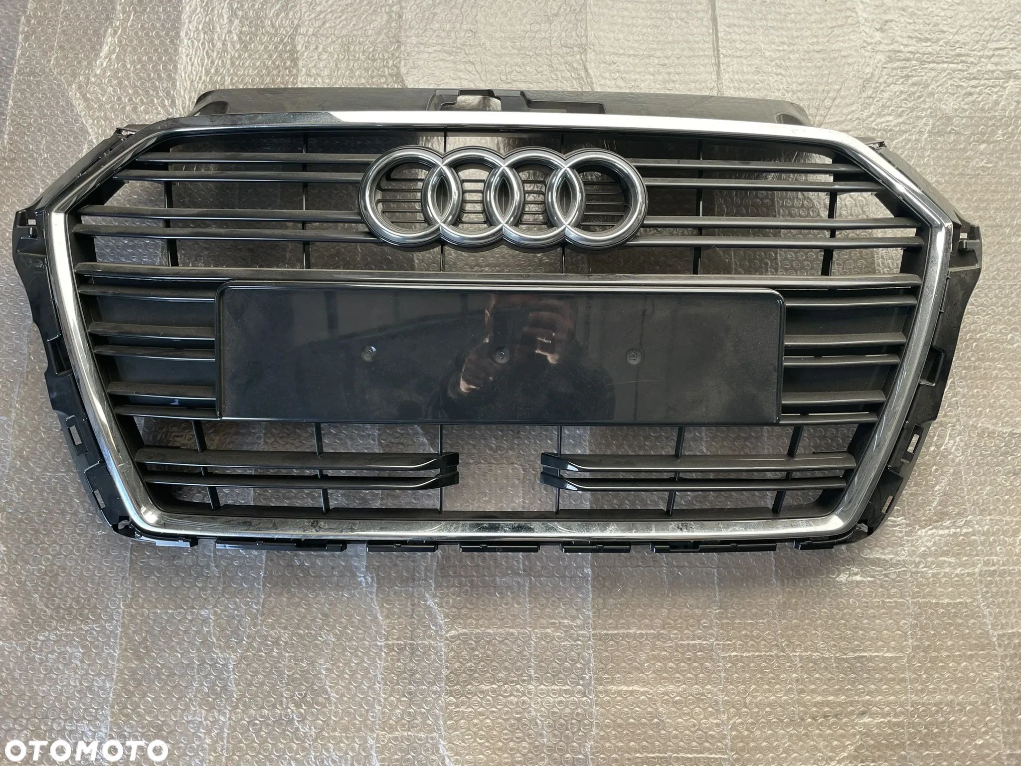 Audi A3 8V lift s, line grill, atrapa pod radar nowa oryginalna - 1