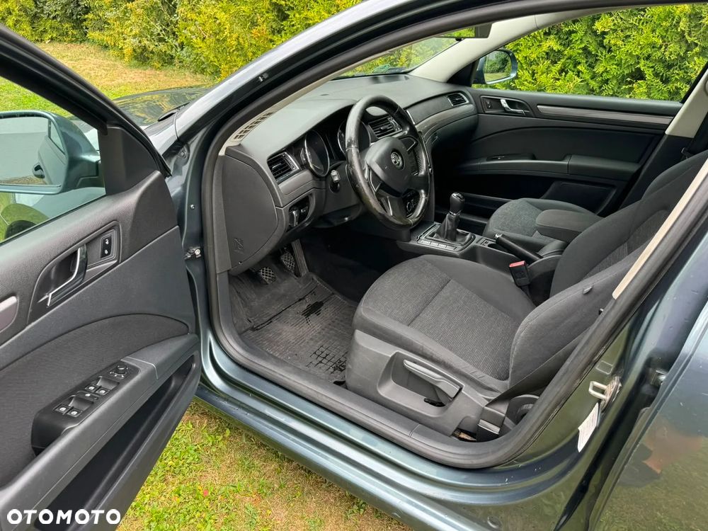 Skoda Superb 2.0 TDI Ambition - 6