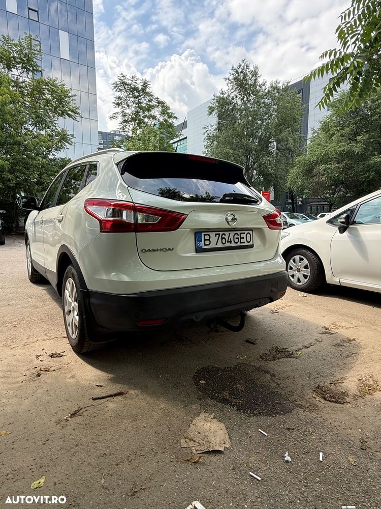 Nissan Qashqai 1.6 DCI Xtronic TEKNA - 6