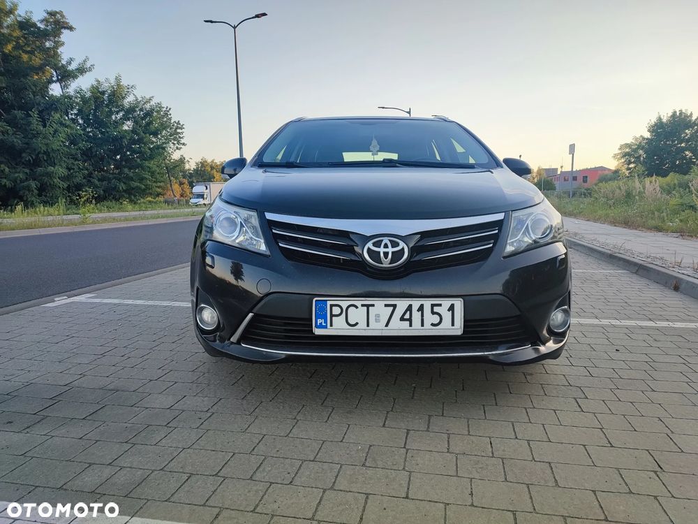 Toyota Avensis - 2