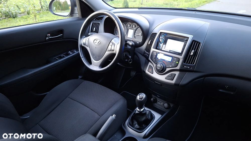 Hyundai i30 1.4 Blue Comfort - 13