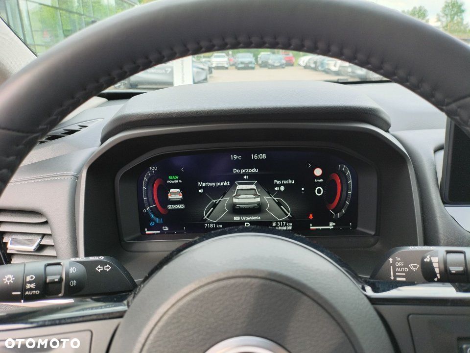 Nissan X-Trail - 10