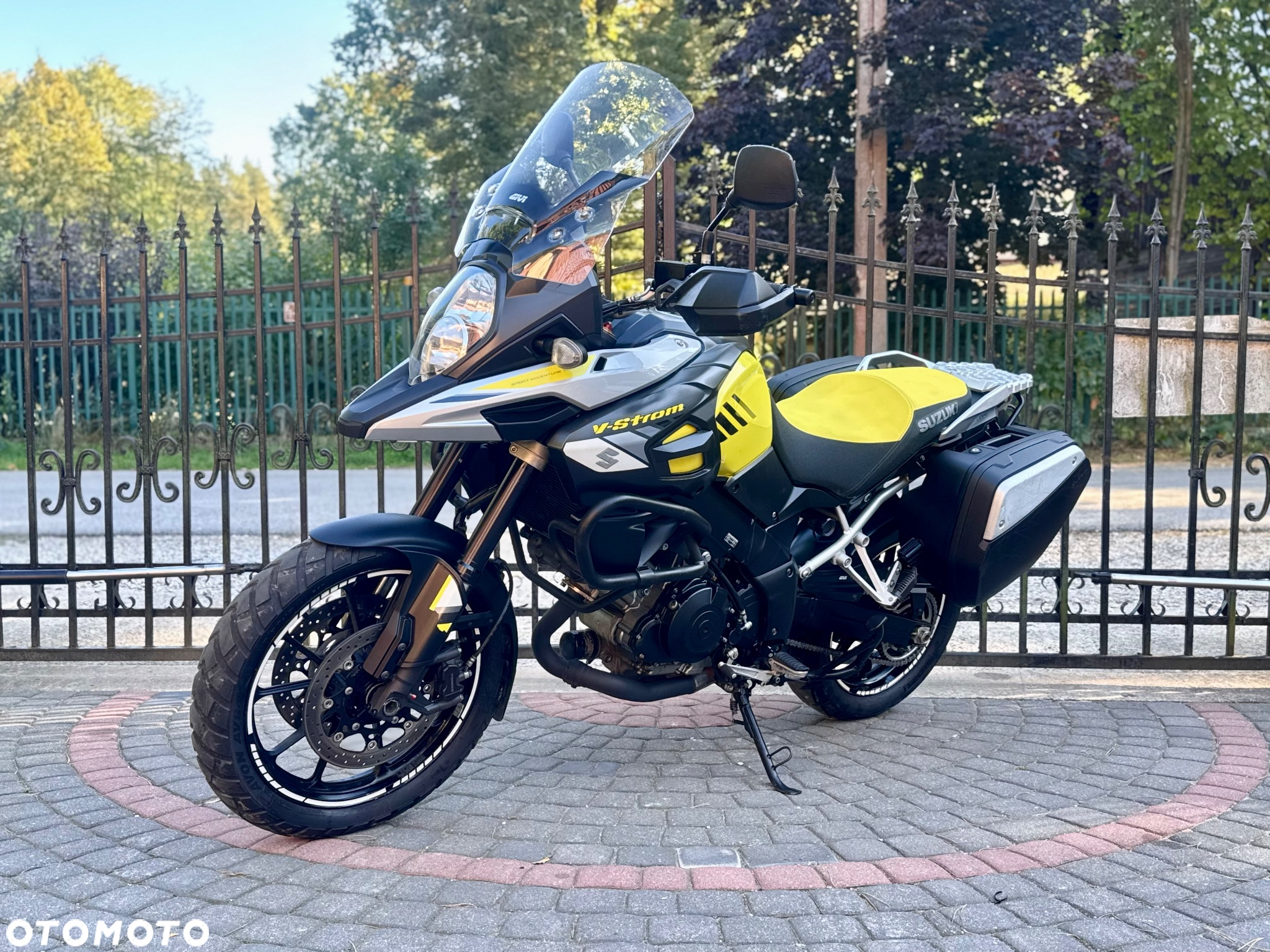 Suzuki DL - 5