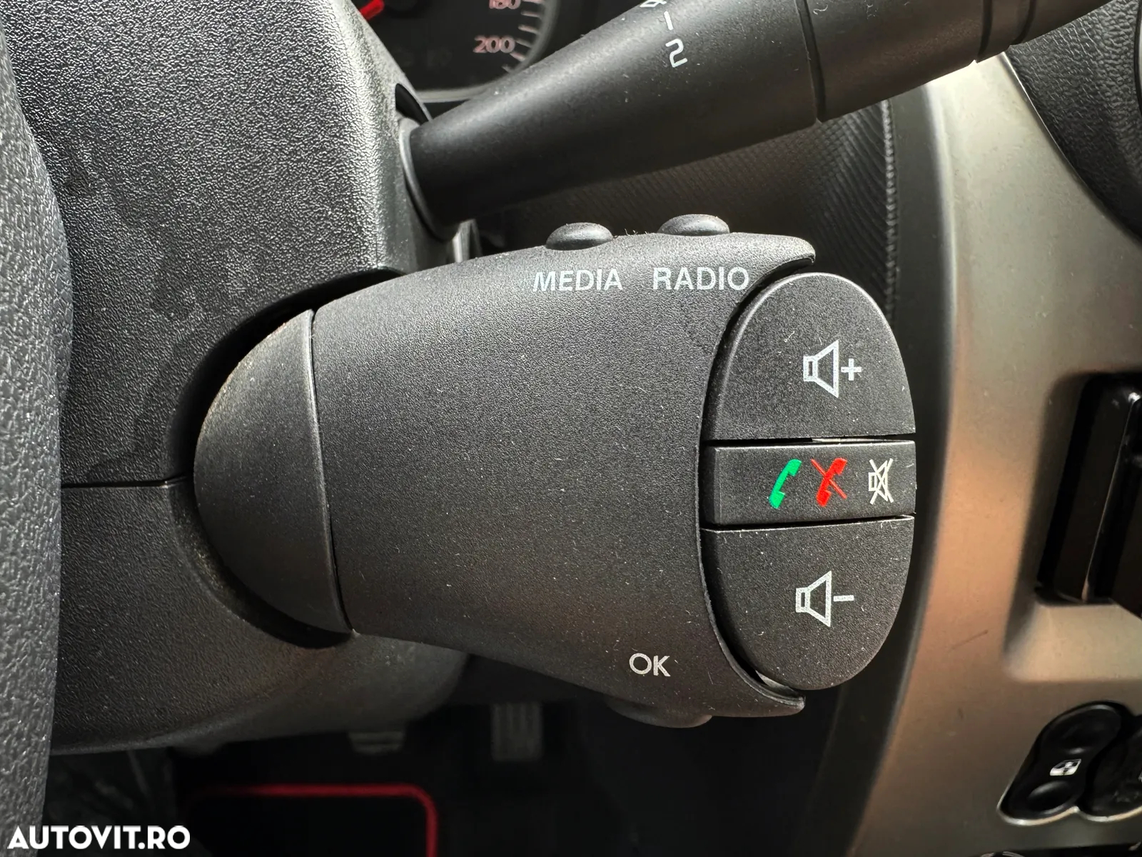 Dacia Duster 1.5 dCi 4x4 Laureate - 26