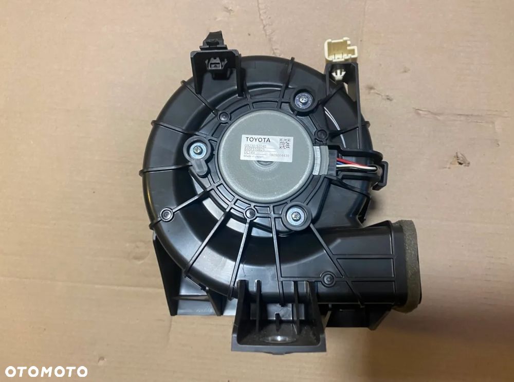 Dmuchawa baterii akumulatora G9230-52040 Toyota Yaris III 2019r. OE - 3