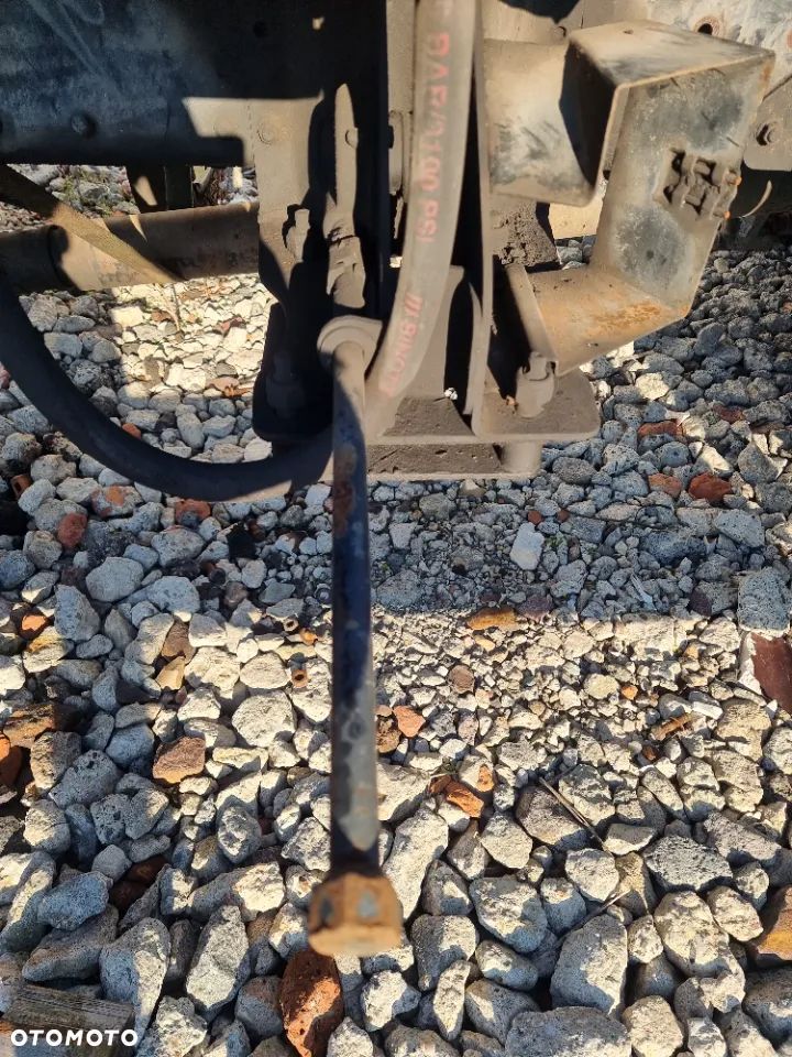 Mocowanie koła zapasowego Man TGA TGX - 1