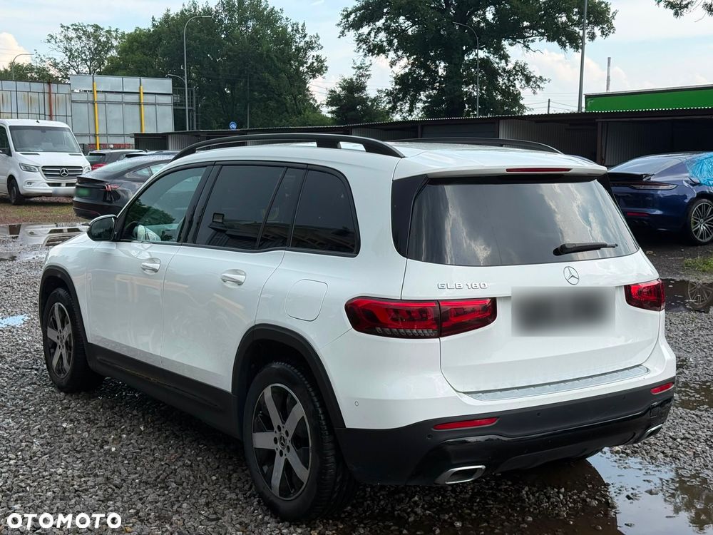 Mercedes-Benz GLB 180 7G-DCT - 3
