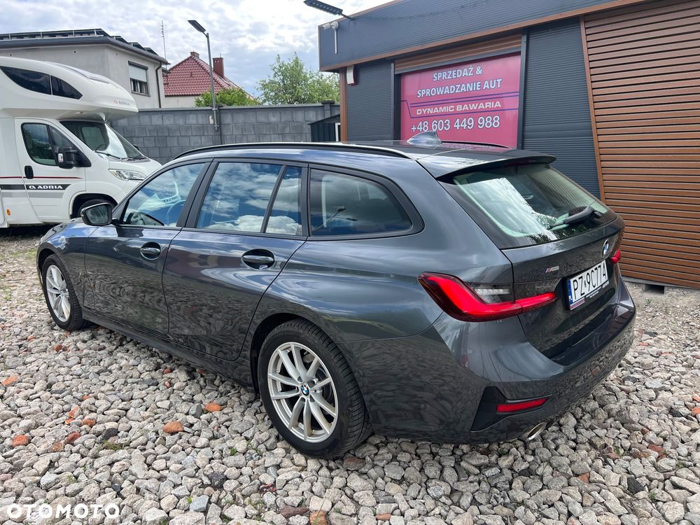 BMW Seria 3 320d xDrive - 10