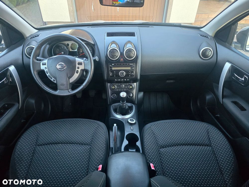 Nissan Qashqai 2.0 4 x 4 visia - 5