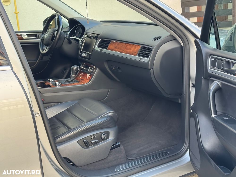 Volkswagen Touareg - 27