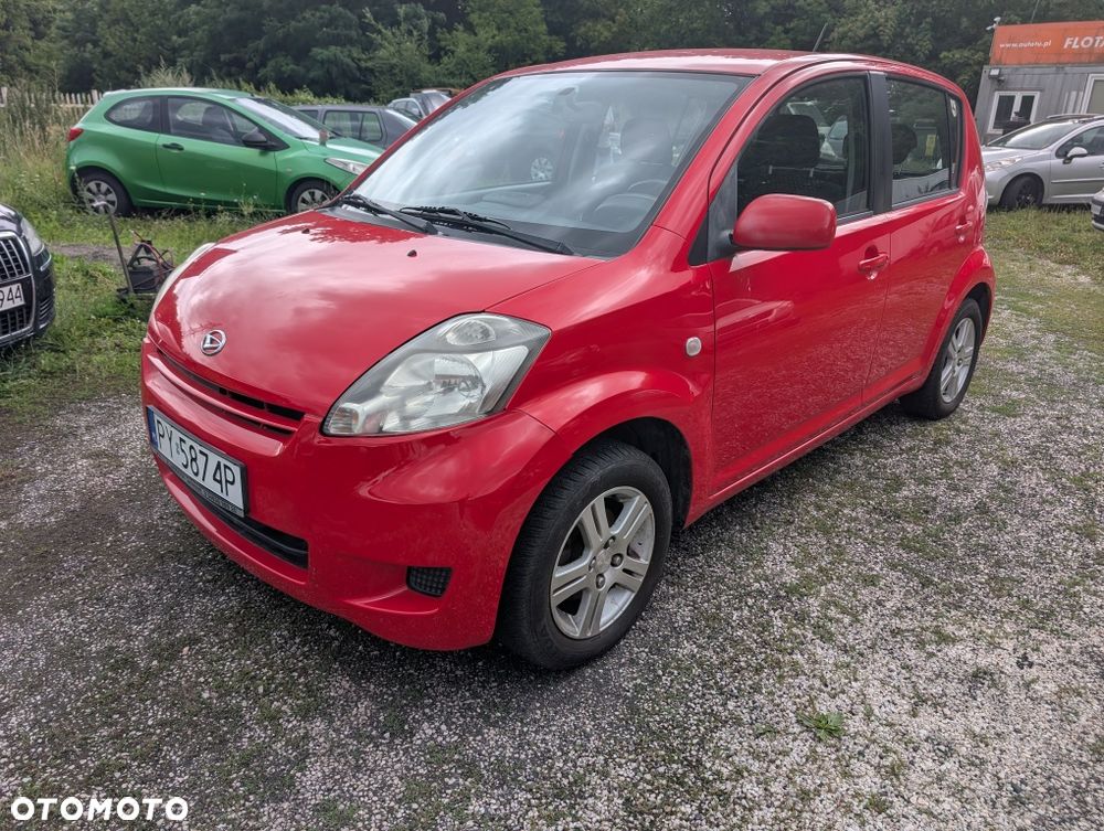 Daihatsu Sirion - 1