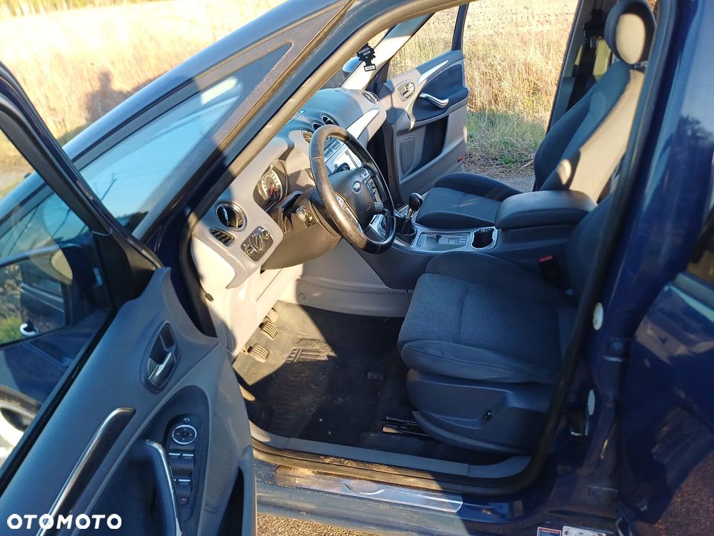 Ford S-Max - 7